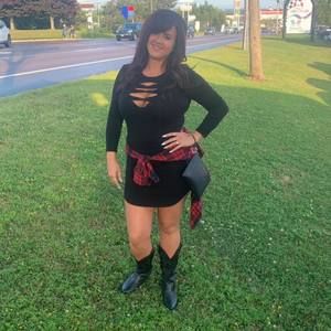 Meet your Posher, Jenn